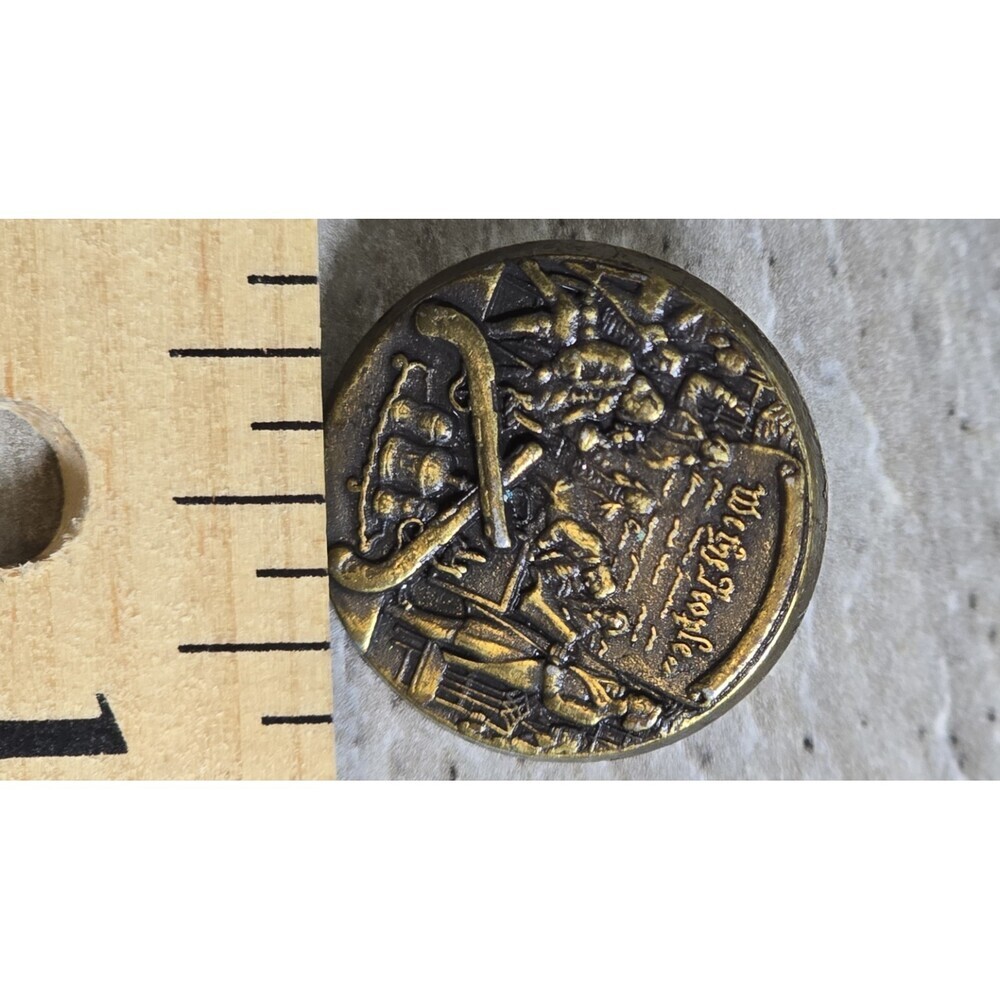 Vintage "We the People" Constitution Signing USA Bronze Tone Lapel Pinback Pin - Picture 3 of 6